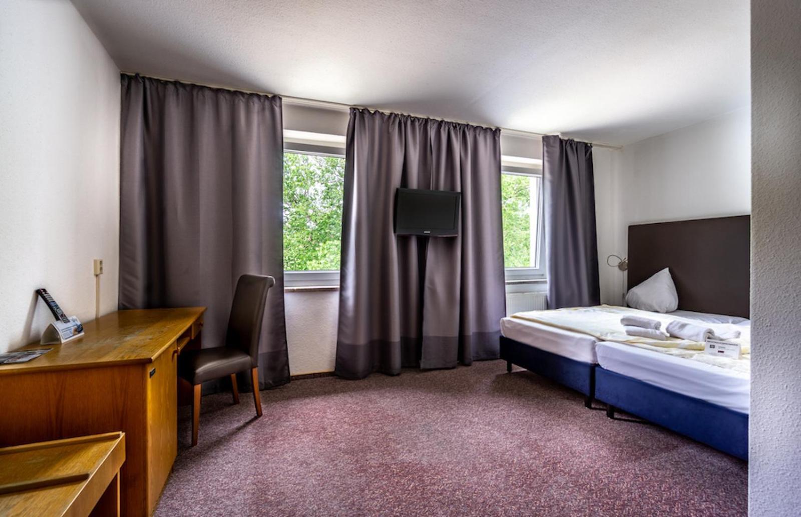 ברנבורג Sl'Otel Budget מראה חיצוני תמונה