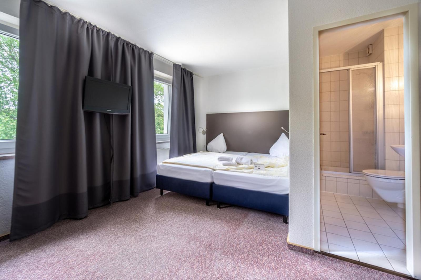 ברנבורג Sl'Otel Budget מראה חיצוני תמונה