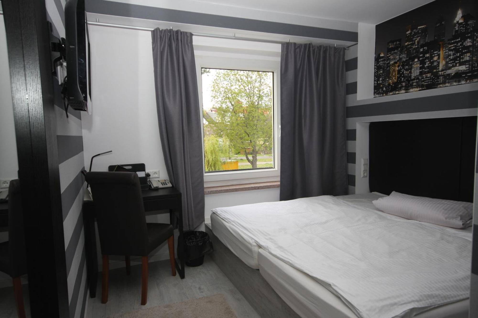ברנבורג Sl'Otel Budget חדר תמונה