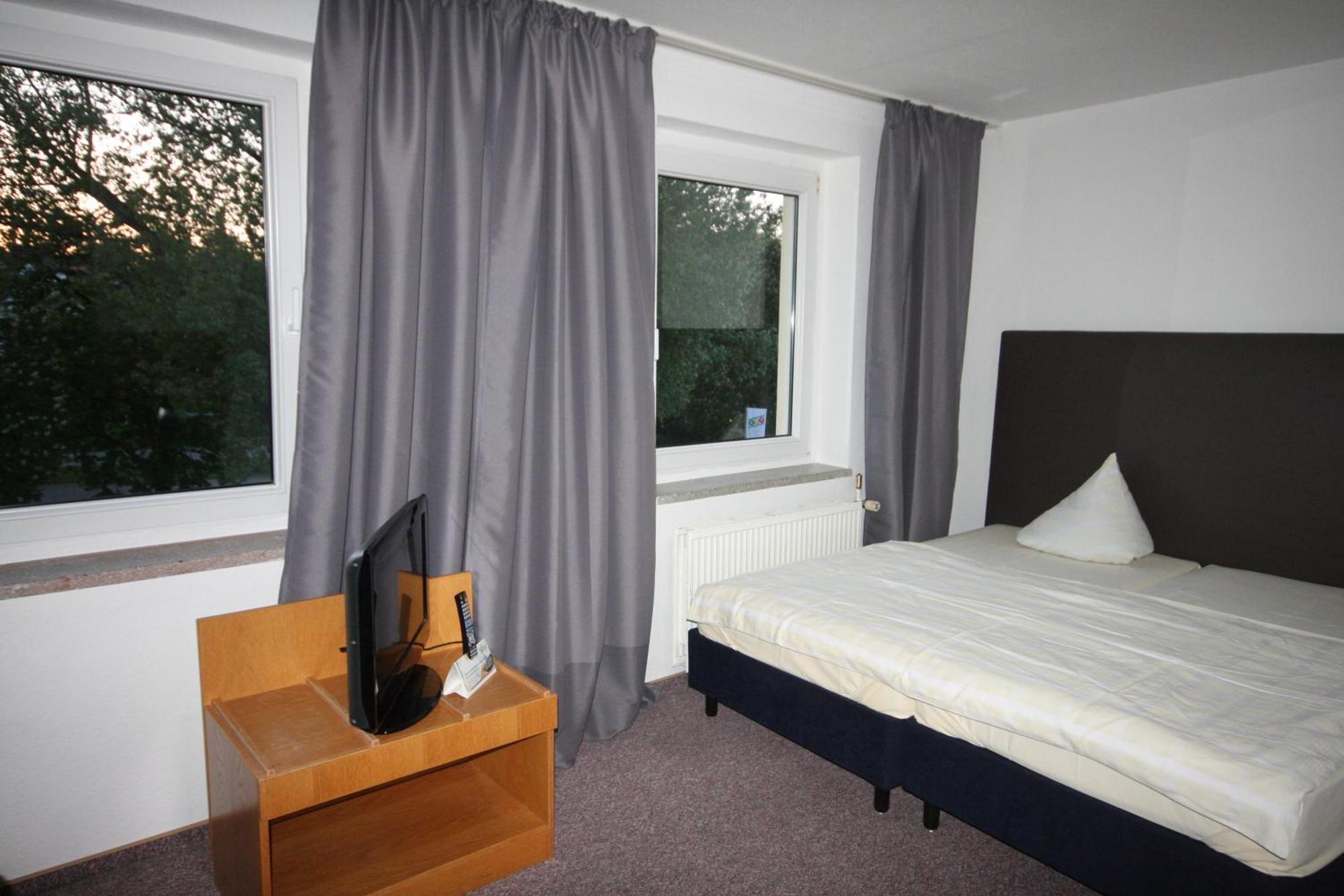 ברנבורג Sl'Otel Budget חדר תמונה